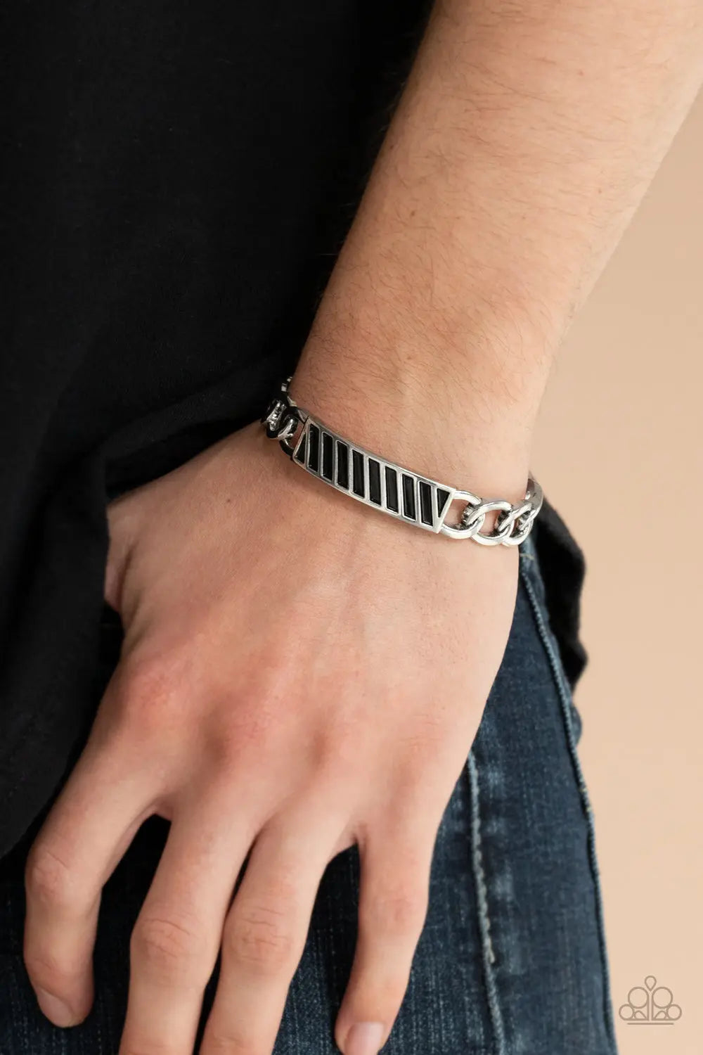 Keep Your Guard Up - Silver Paparazzi Accessories
