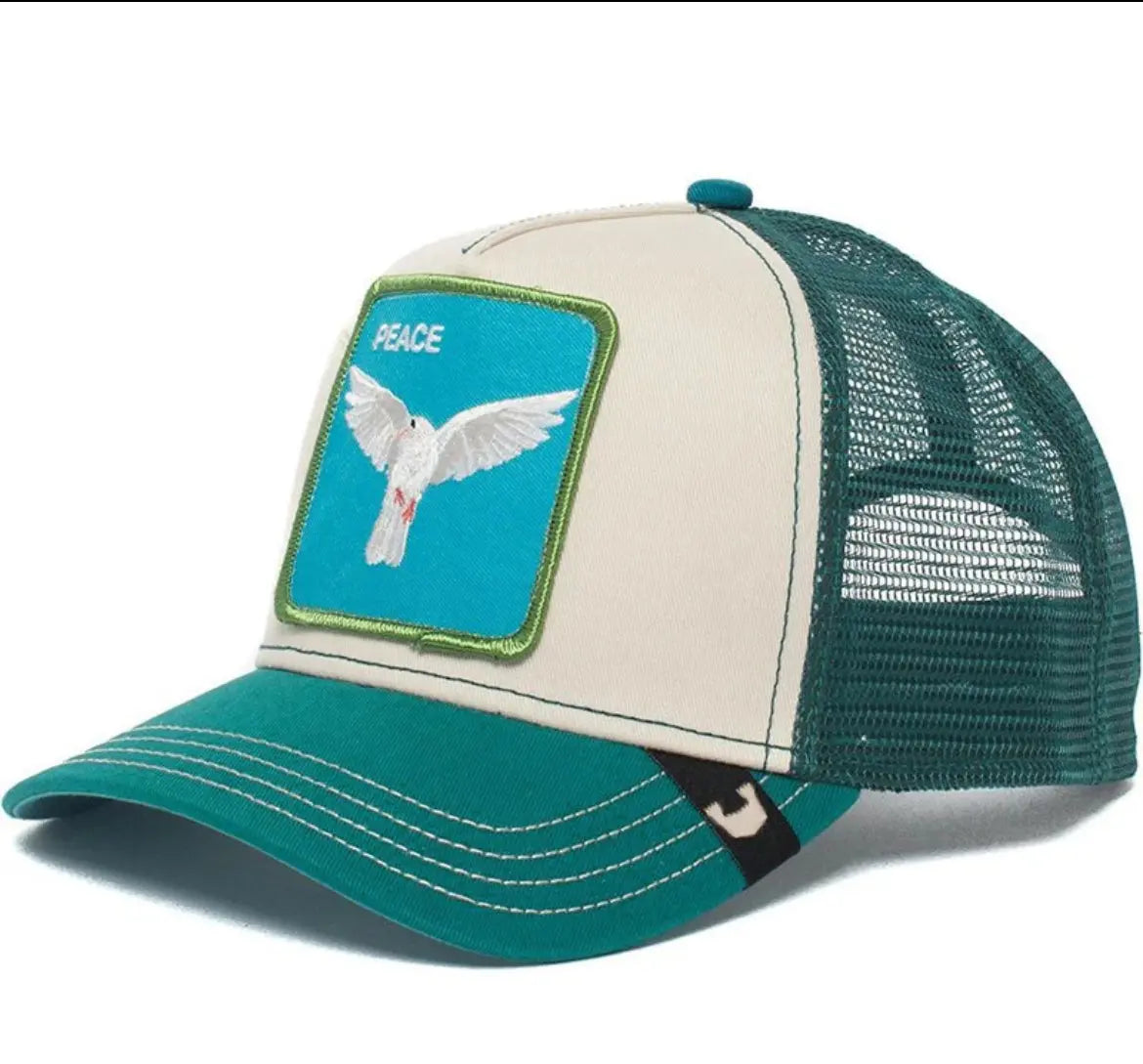 Unisex Animal Trucker Hat no GlamChasyn