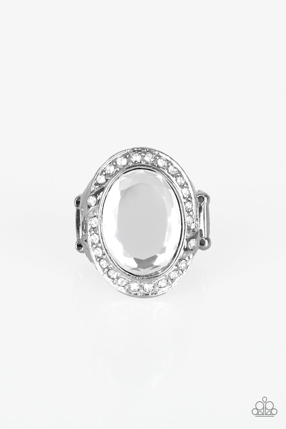 Queen Scene - White Paparazzi Accessories