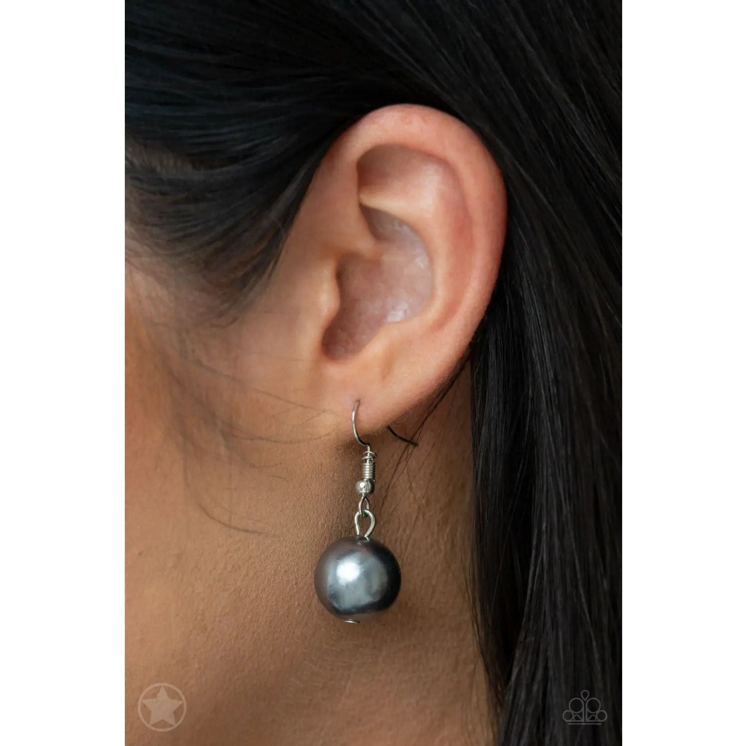 All The Trimmings - Black Paparazzi Accessories