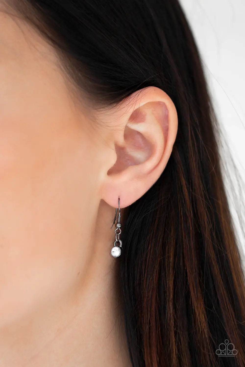 Straight To The Top - Black Paparazzi Accessories