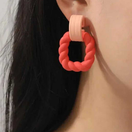 Twist and Turn GlamChasyn