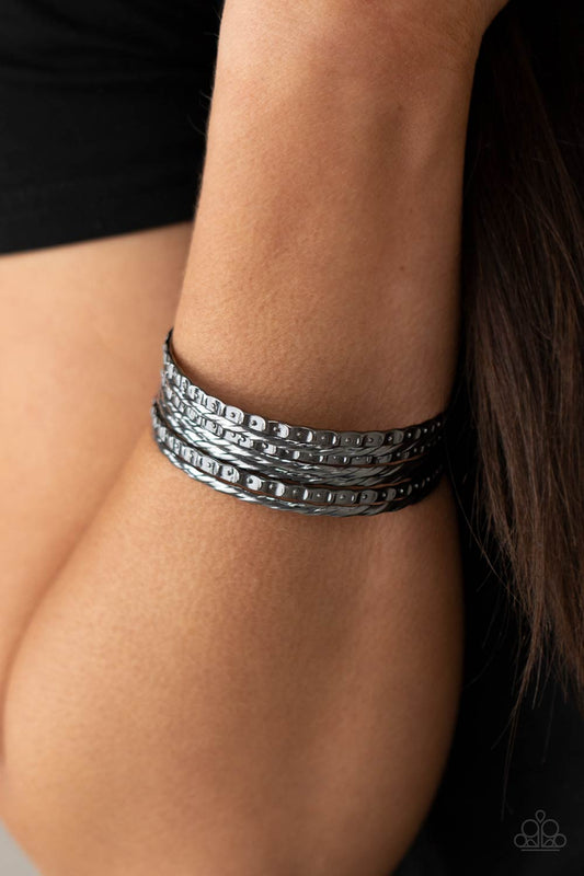 Back-To-Back Stacks - Black Paparazzi Accessories