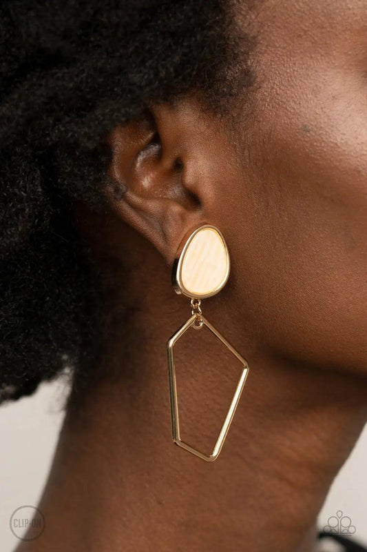 Retro Reverie - Gold Paparazzi Accessories